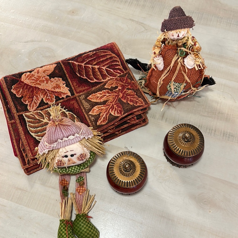 Fall home decor bundle see pictures for item details